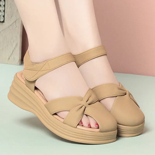 Thick Sole Summer Women's Shoes Soft Leather Comfortable Beach Sandals Outdoor Wear Soft Sole Mother's Sandals Lightweight eprolo