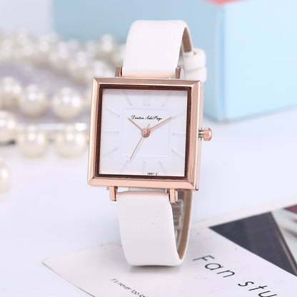 Luxury square dial quartz wristwatch for women with Dial