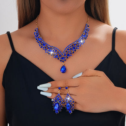 Necklace and earrings set