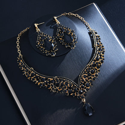 Necklace and earrings set