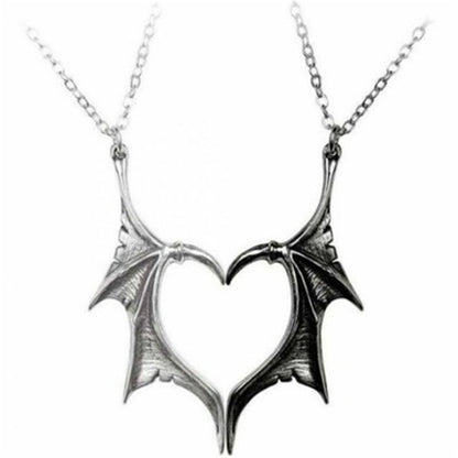 Personality Punk Heart Double Color Wing Necklace for Women Men Vinatge Fashion Statement Wing Pendant Necklace for Lovers