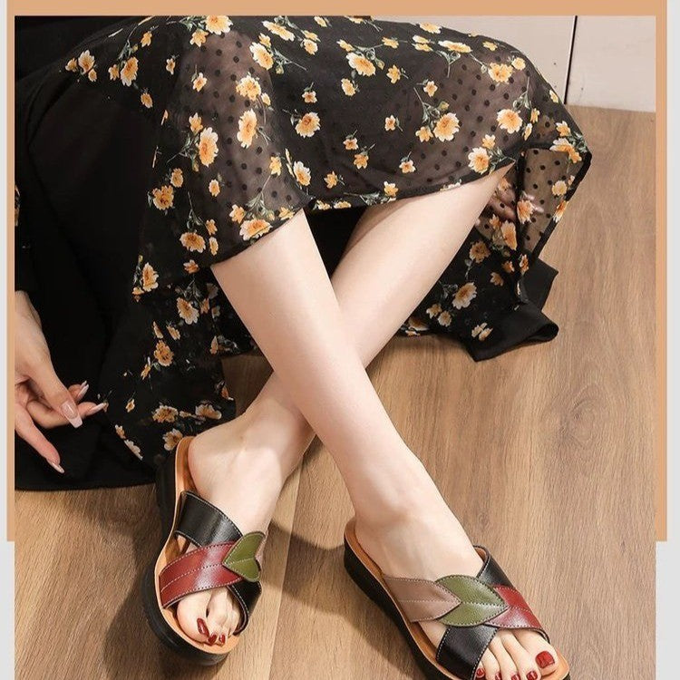 Slope Heel Soft Sole Versatile Shoes Fashionable Mom Sandals Flip Flops