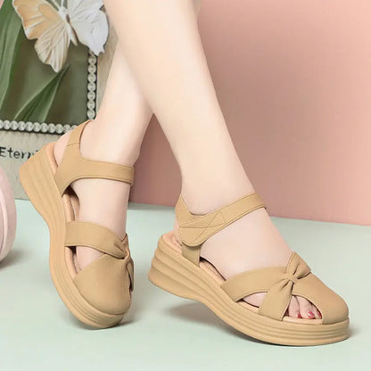 Thick Sole Summer Women's Shoes Soft Leather Comfortable Beach Sandals Outdoor Wear Soft Sole Mother's Sandals Lightweight eprolo